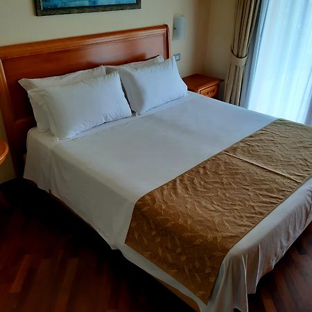 Domina Borgo Degli Ulivi - Garda Lake Gardone Riviera Zewnętrze zdjęcie