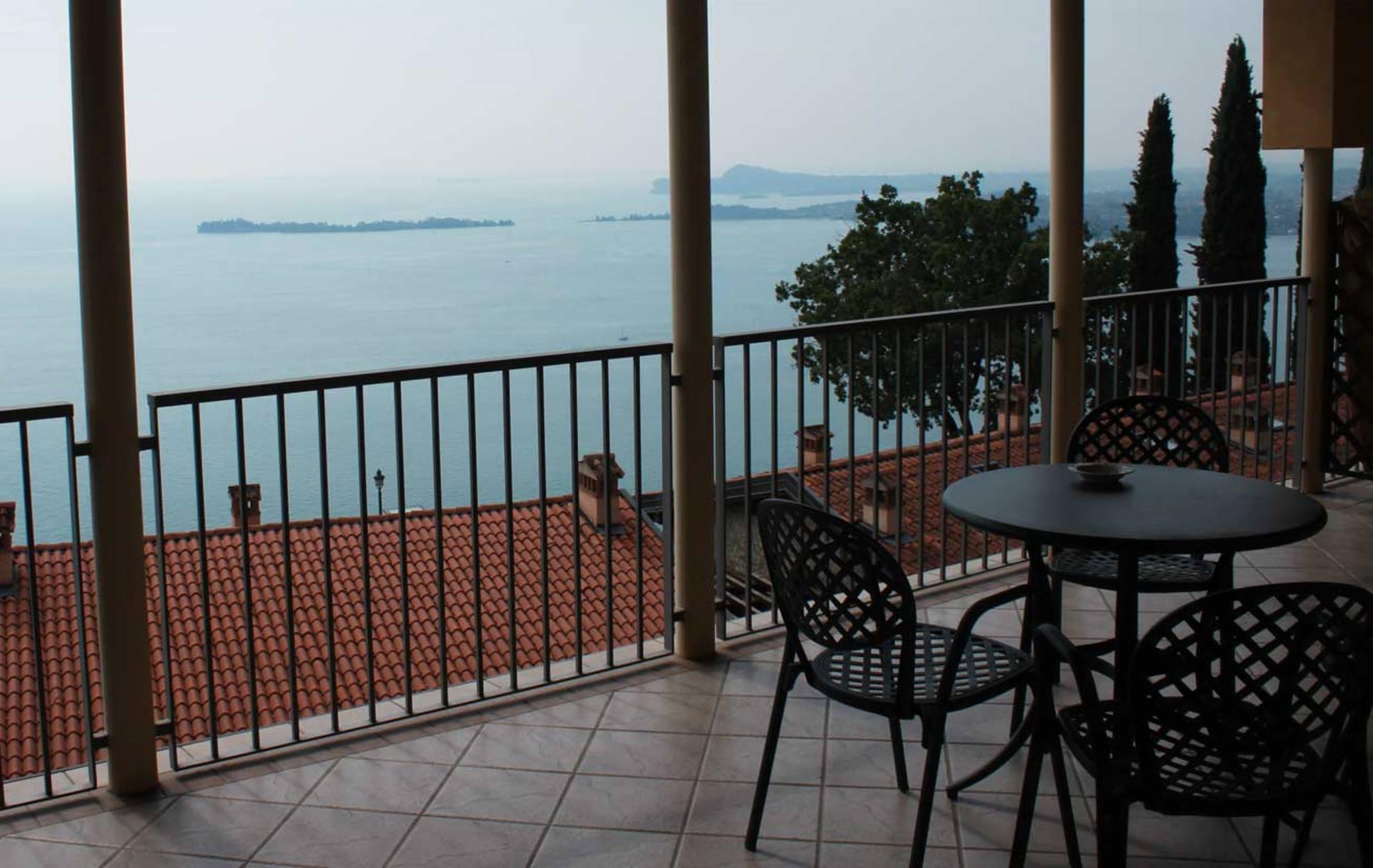 Domina Borgo Degli Ulivi - Garda Lake Gardone Riviera Zewnętrze zdjęcie